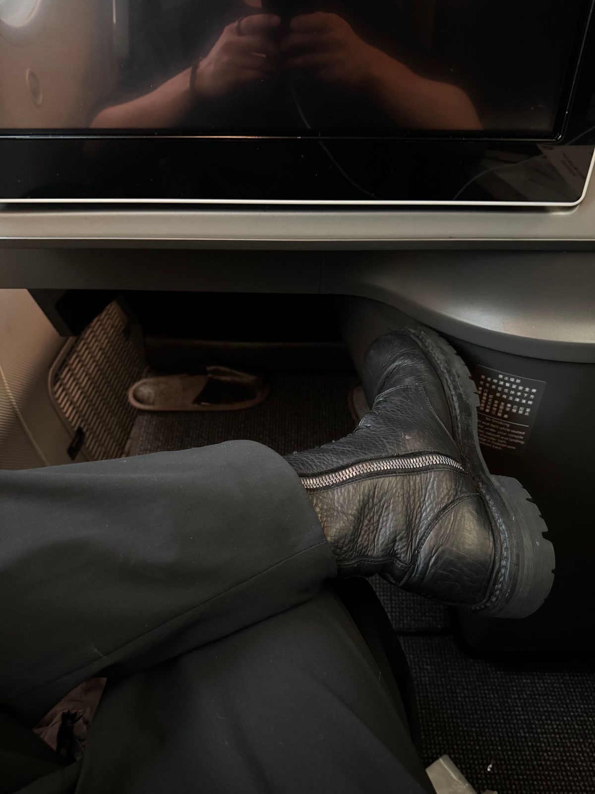 Photo by e_o on March 7, 2025 of the Guidi ER01V in Bison Full Grain.