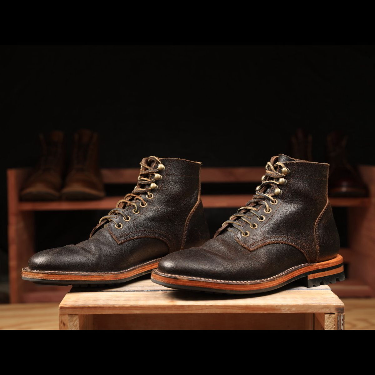 Photo by ScuffedUpKicks on December 1, 2024 of the Parkhurst The Allen in Horween Brown Waxed Flesh.