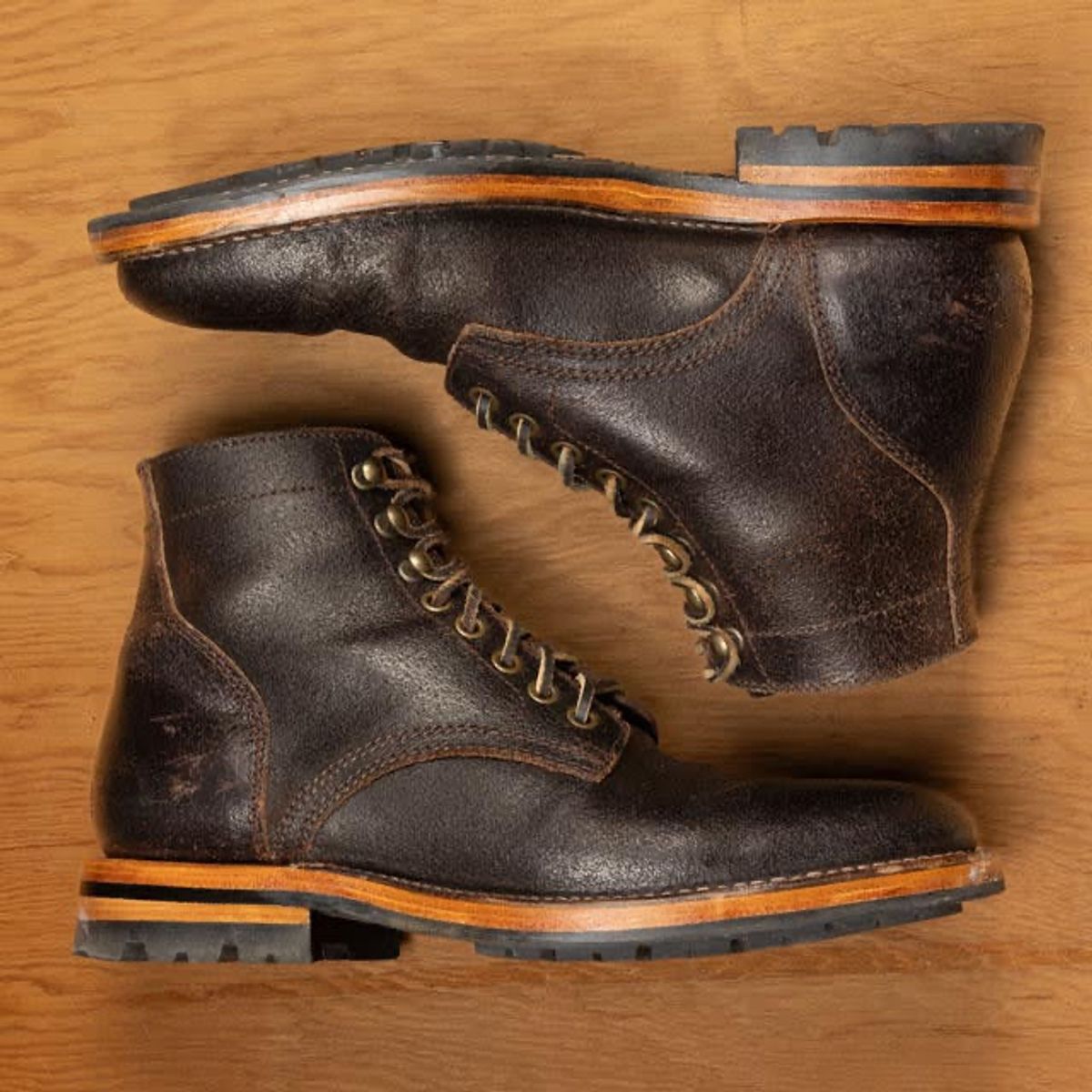 Photo by ScuffedUpKicks on January 6, 2025 of the Parkhurst The Allen in Horween Brown Waxed Flesh.