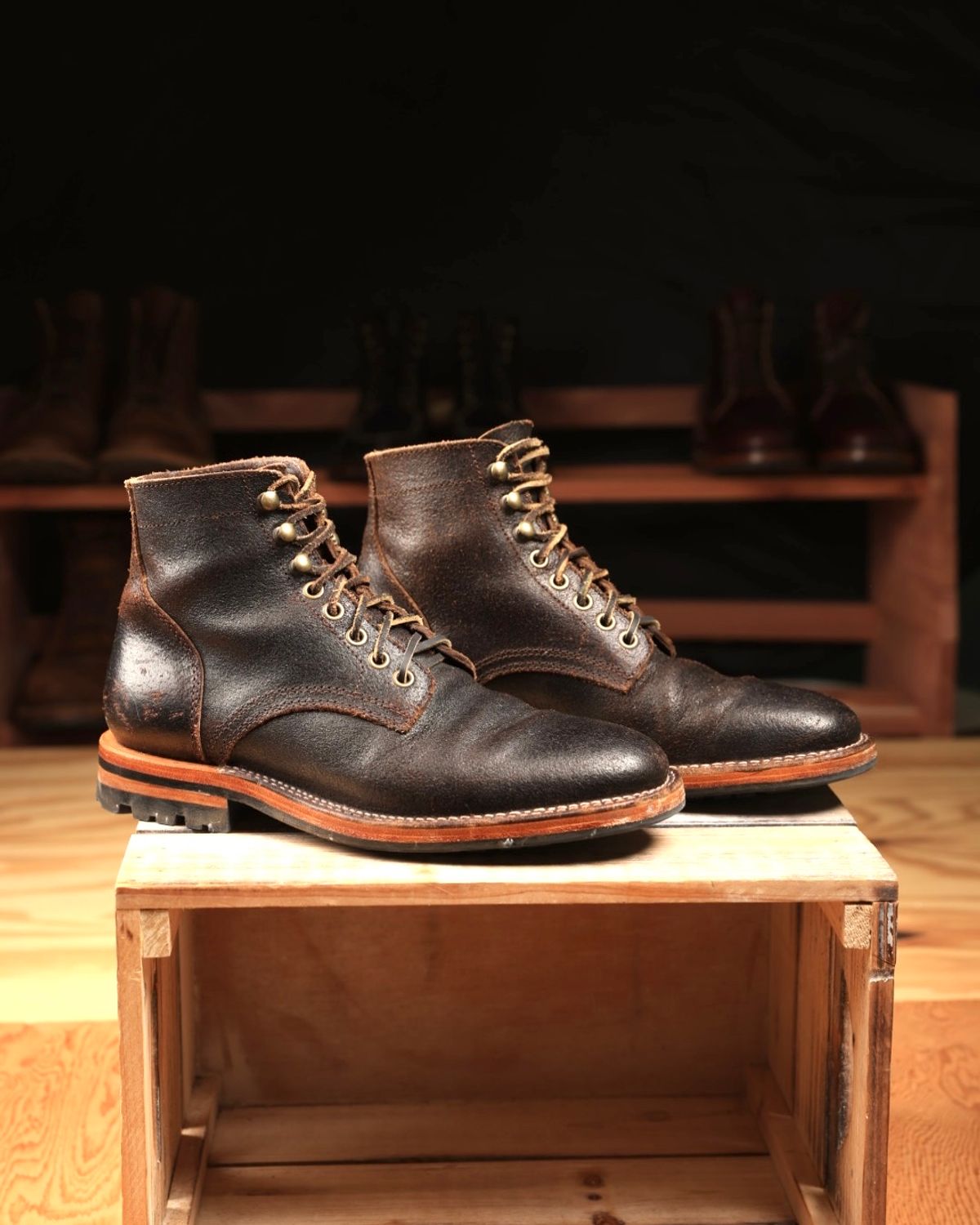 Photo by ScuffedUpKicks on February 4, 2025 of the Parkhurst The Allen in Horween Brown Waxed Flesh.