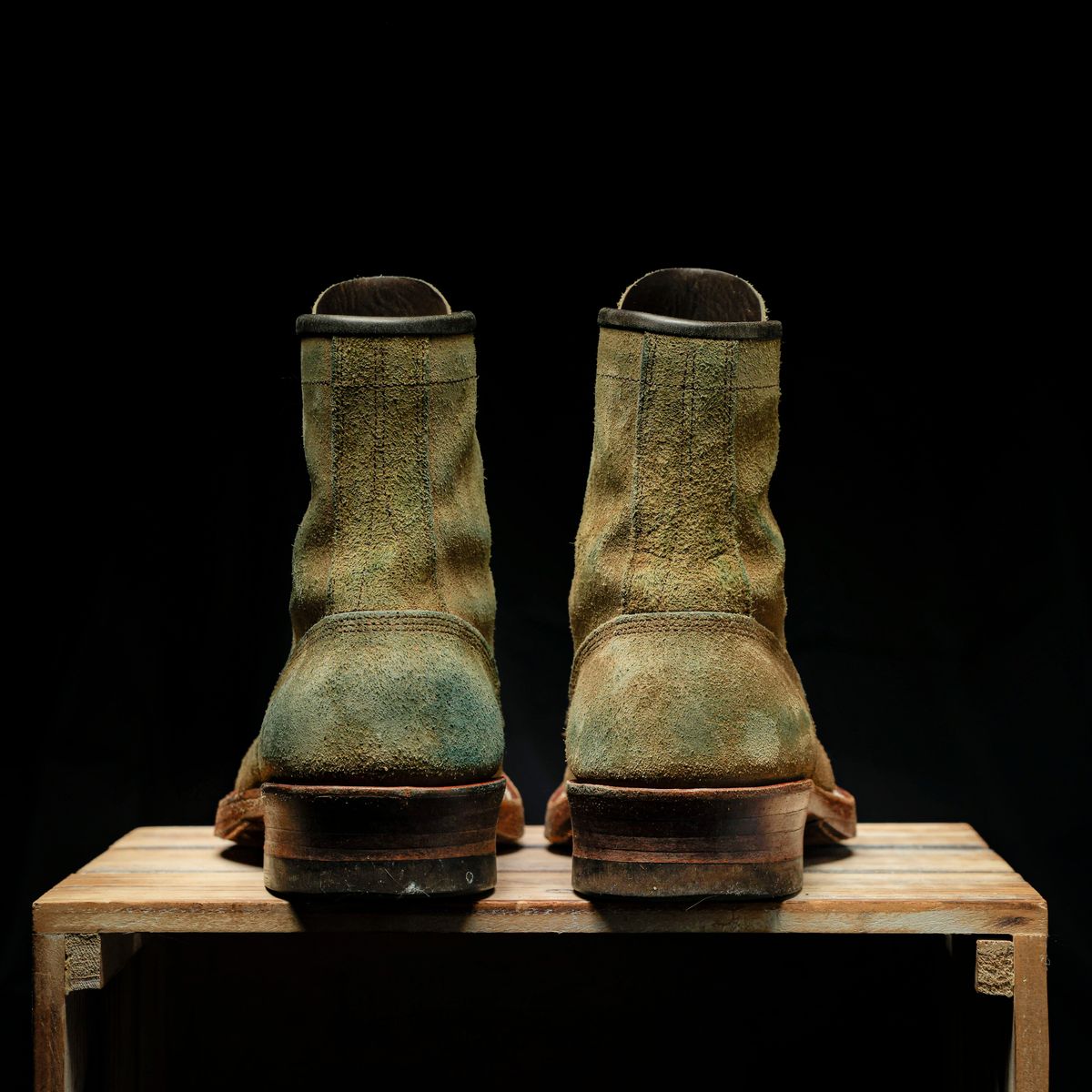 Photo by ScuffedUpKicks on January 6, 2026 of the Sobreiro Boots Estrella in Lo Stivale Natural Roughout.