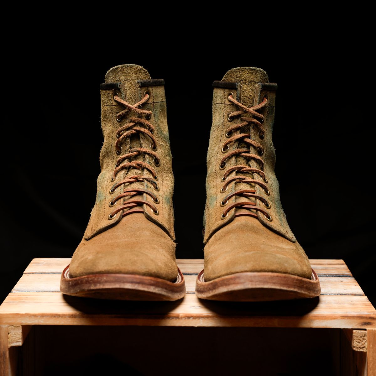 Photo by ScuffedUpKicks on February 5, 2026 of the Sobreiro Boots Estrella in Lo Stivale Natural Roughout.
