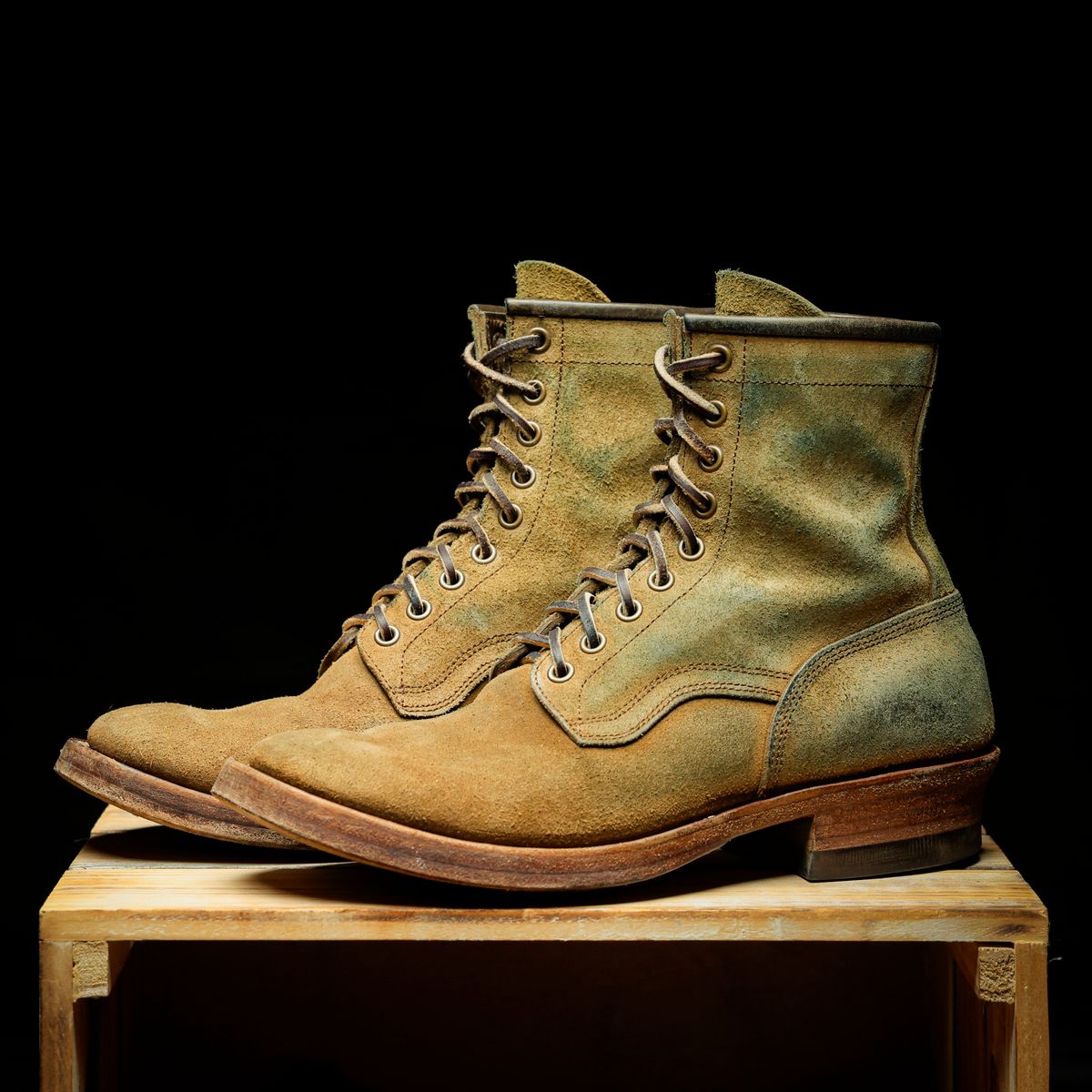 Photo by ScuffedUpKicks on March 6, 2026 of the Sobreiro Boots Estrella in Lo Stivale Natural Roughout.
