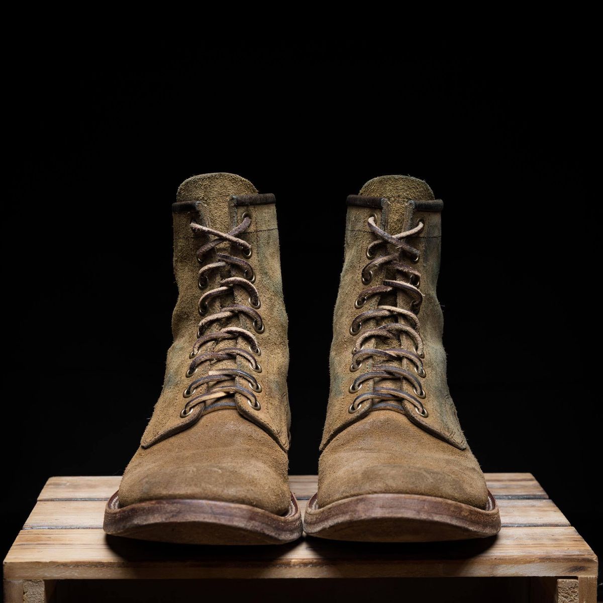 Photo by ScuffedUpKicks on April 5, 2026 of the Sobreiro Boots Estrella in Lo Stivale Natural Roughout.