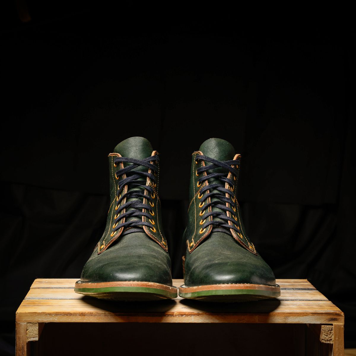 Photo by ScuffedUpKicks on November 6, 2025 of the Iron Boots x Østmo Type 1 in Maryam Dark Green Hand-Dyed Horsehide.