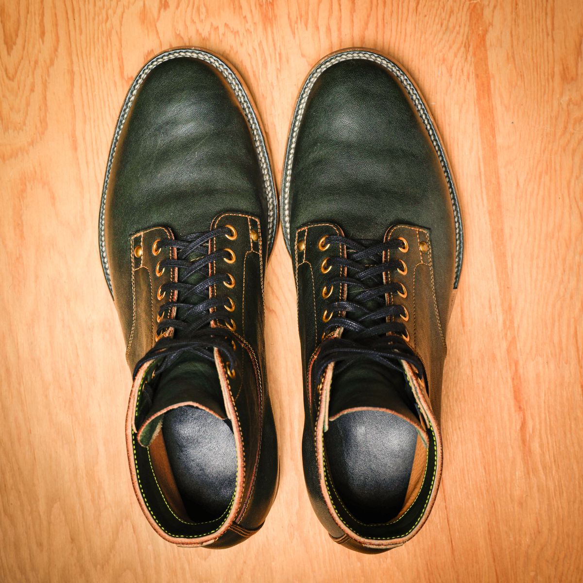 Photo by ScuffedUpKicks on November 6, 2025 of the Iron Boots x Østmo Type 1 in Maryam Dark Green Hand-Dyed Horsehide.