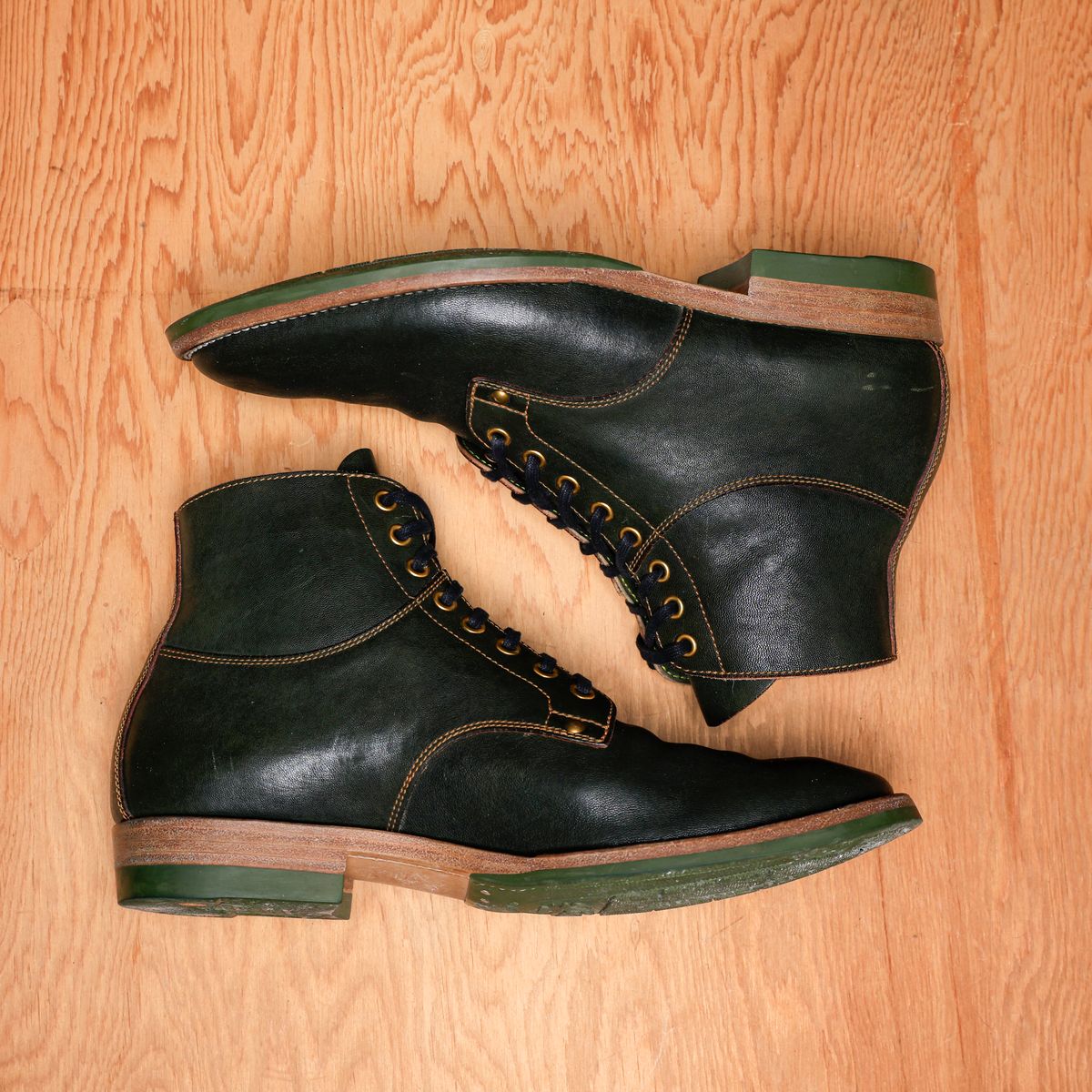 Photo by ScuffedUpKicks on February 5, 2026 of the Iron Boots x Østmo Type 1 in Maryam Dark Green Hand-Dyed Horsehide.