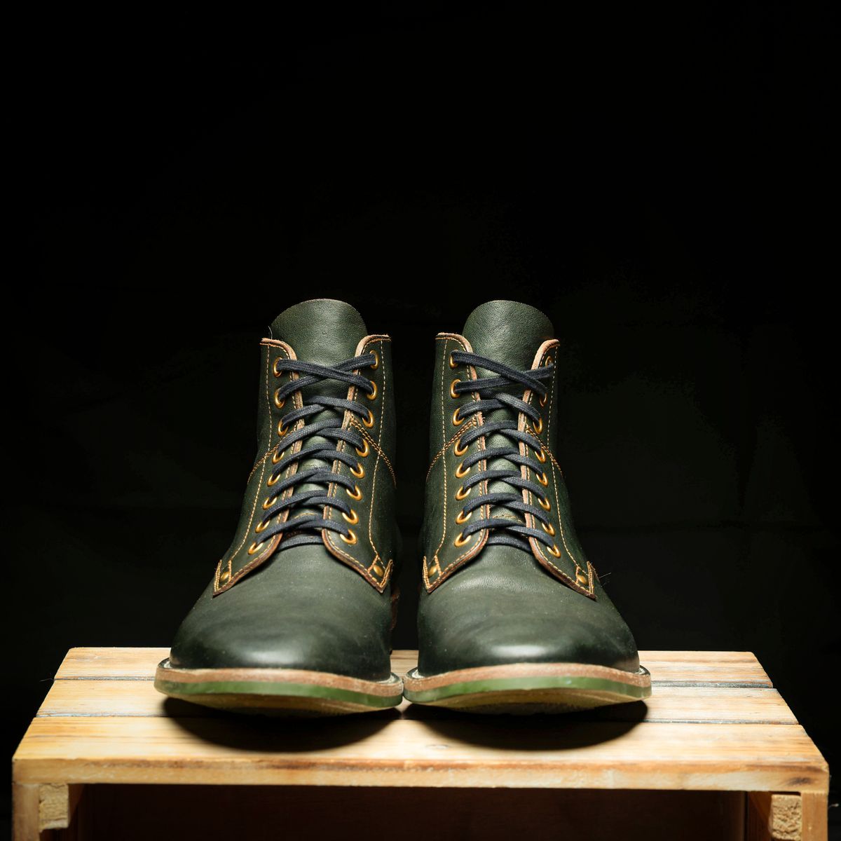 Photo by ScuffedUpKicks on March 6, 2026 of the Iron Boots x Østmo Type 1 in Maryam Dark Green Hand-Dyed Horsehide.
