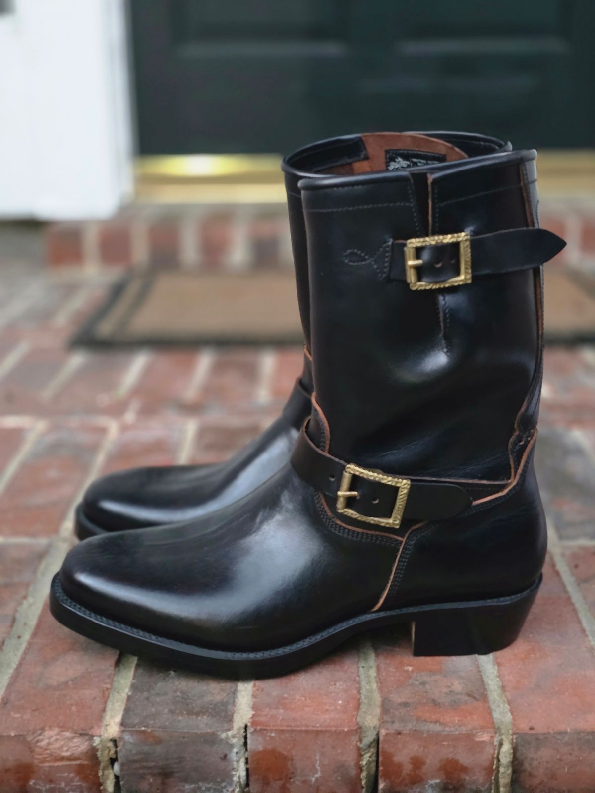 Photo by alanight on October 1, 2025 of the Fortis Boots Engineer Pandawa Last in Fortis Boots Indonesian Natural Vegtan Hand Overdye.