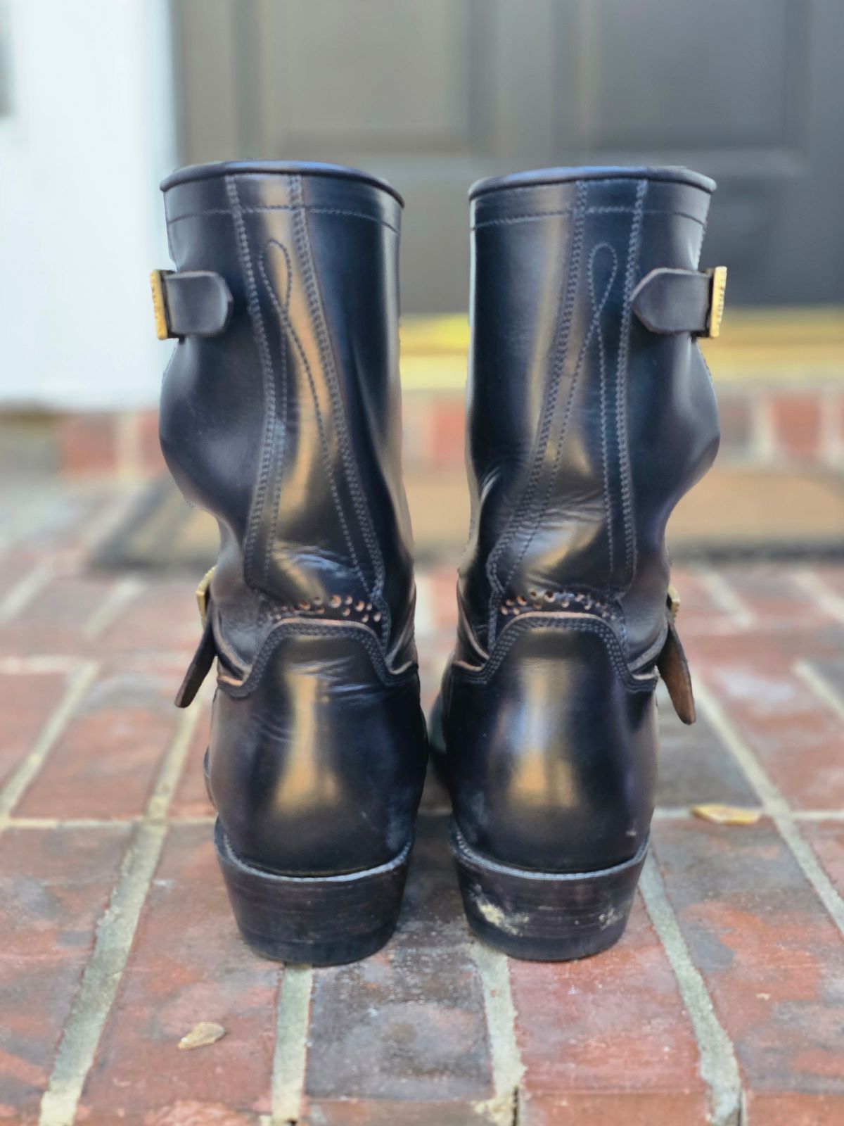 Photo by alanight on November 4, 2025 of the Fortis Boots Engineer Pandawa Last in Fortis Boots Indonesian Natural Vegtan Hand Overdye.