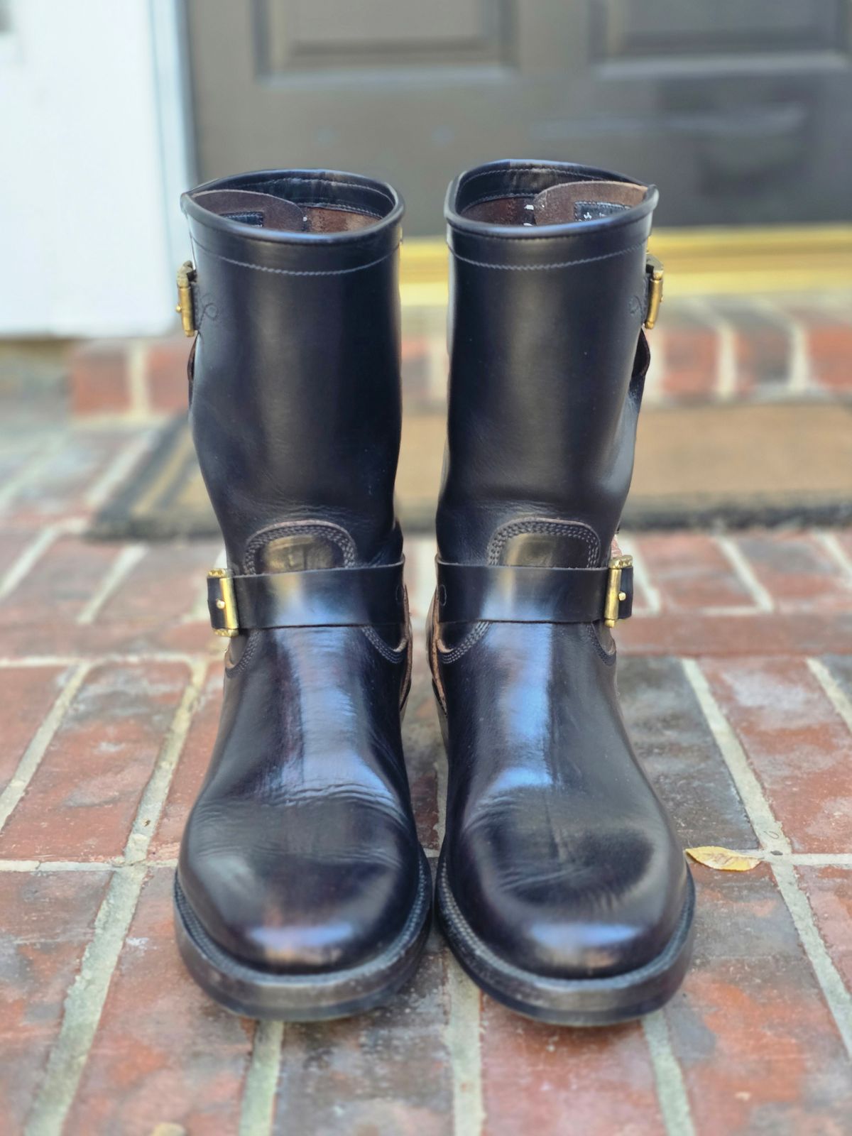 Photo by alanight on November 4, 2025 of the Fortis Boots Engineer Pandawa Last in Fortis Boots Indonesian Natural Vegtan Hand Overdye.