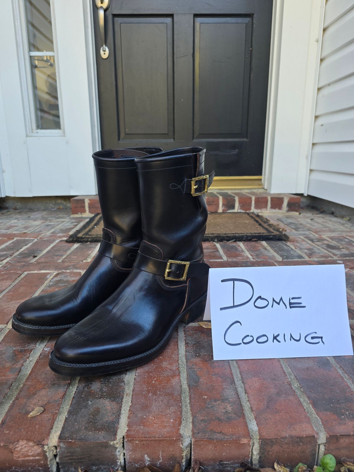 Photo by alanight on November 4, 2025 of the Fortis Boots Engineer Pandawa Last in Fortis Boots Indonesian Natural Vegtan Hand Overdye.