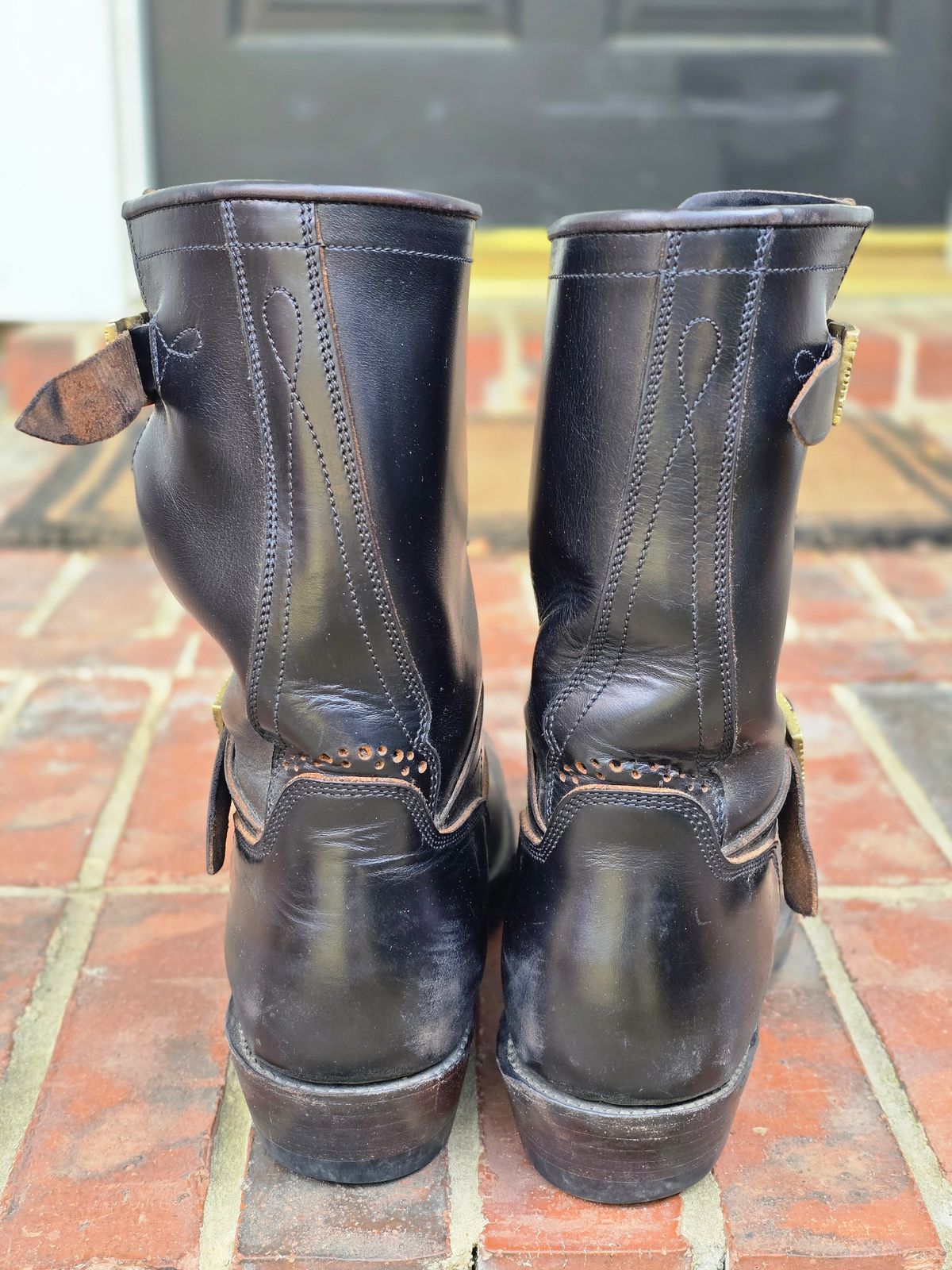 Photo by alanight on April 5, 2026 of the Fortis Boots Engineer Pandawa Last in Fortis Boots Indonesian Natural Vegtan Hand Overdye.