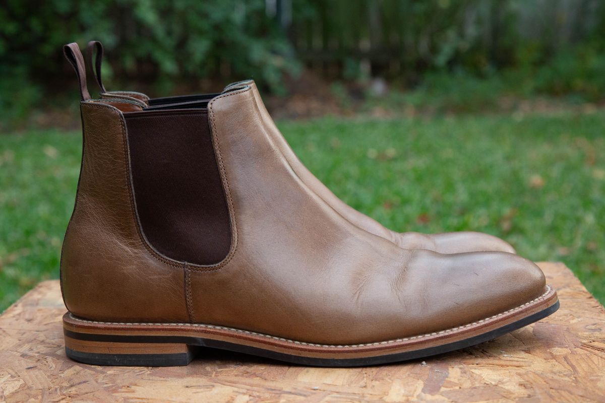 Photo by alanight on November 3, 2024 of the Grant Stone Chelsea Boot in Horween Dune Chromexcel.