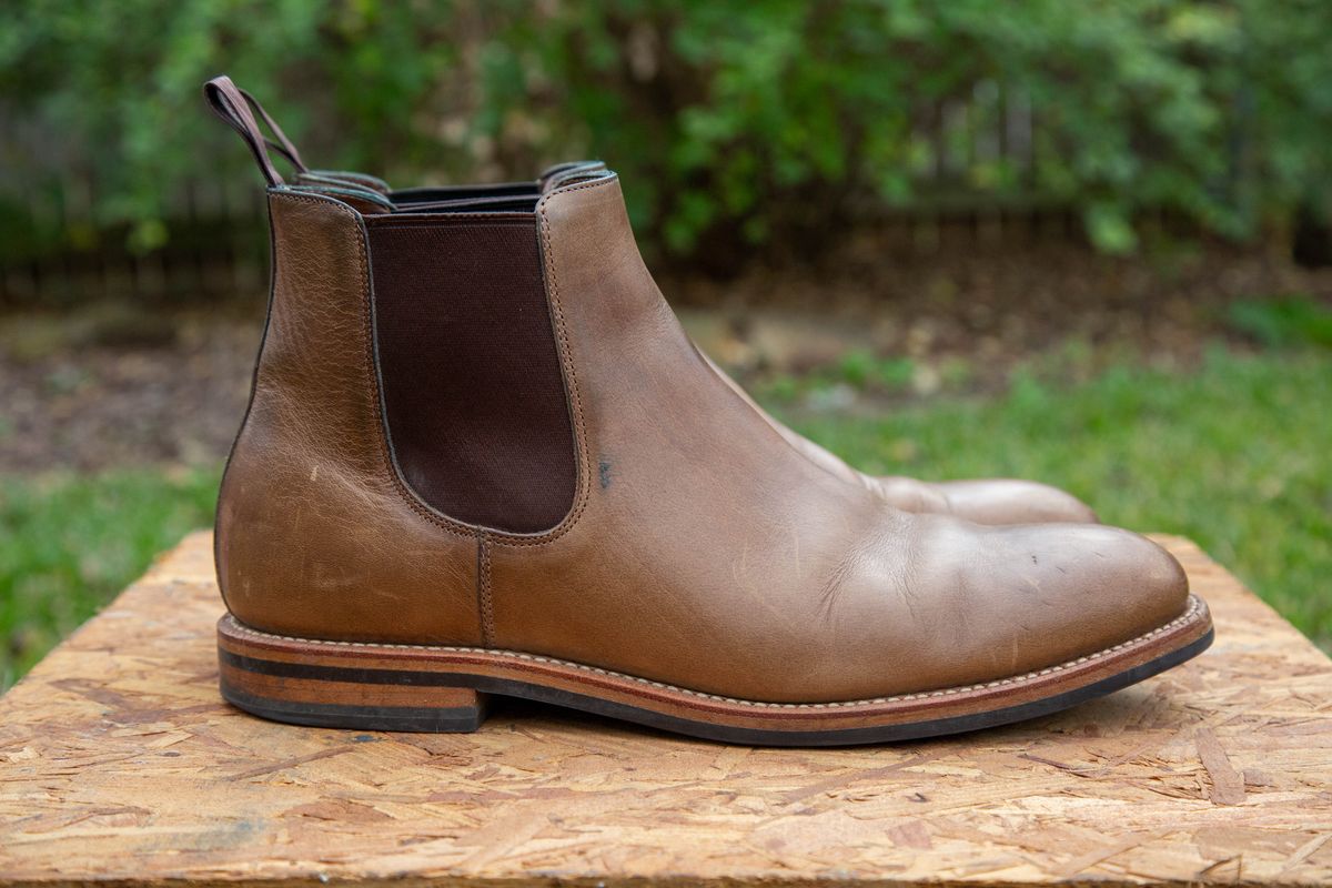 Photo by alanight on January 4, 2025 of the Grant Stone Chelsea Boot in Horween Dune Chromexcel.