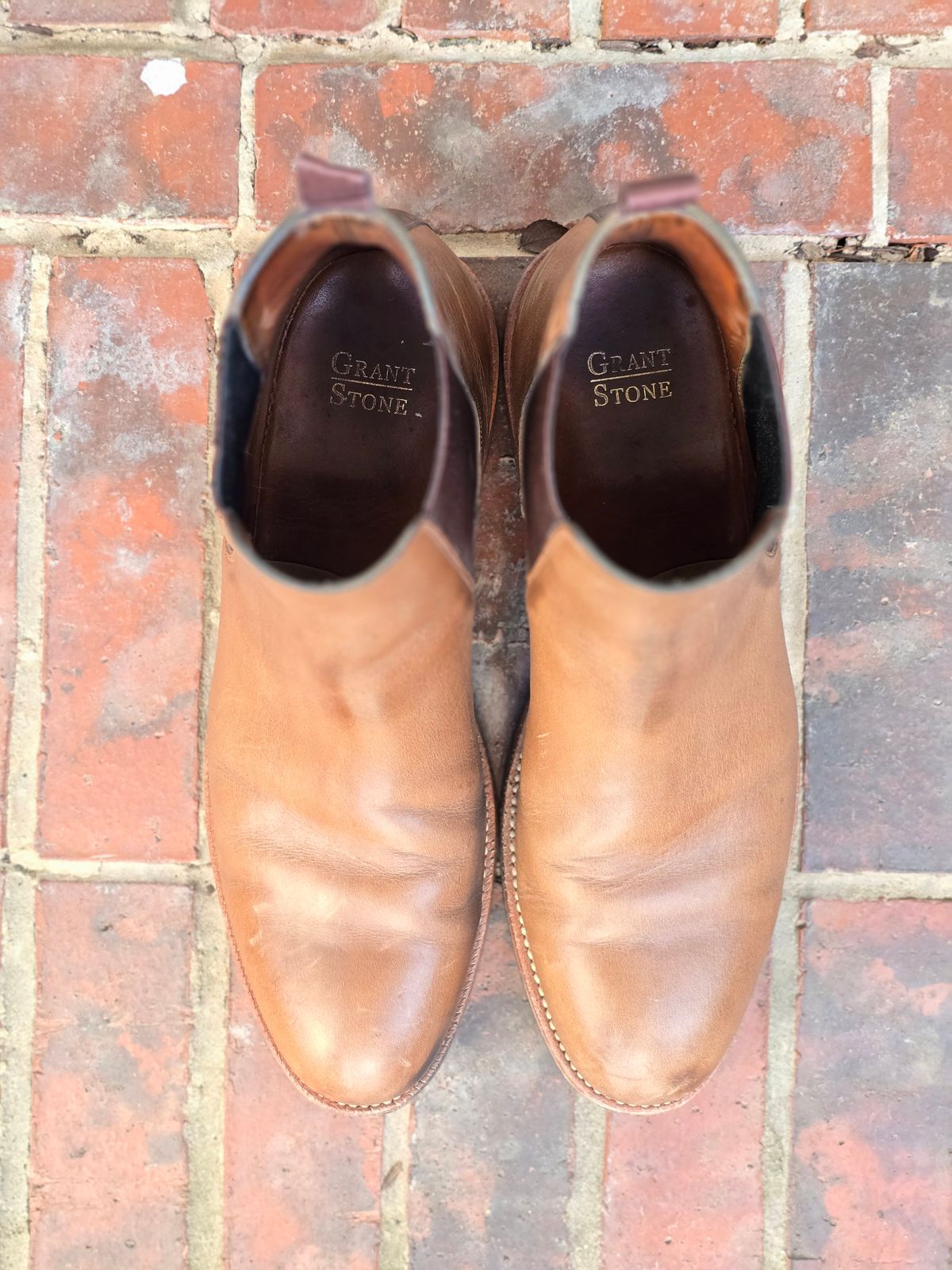 Photo by alanight on March 4, 2025 of the Grant Stone Chelsea Boot in Horween Dune Chromexcel.