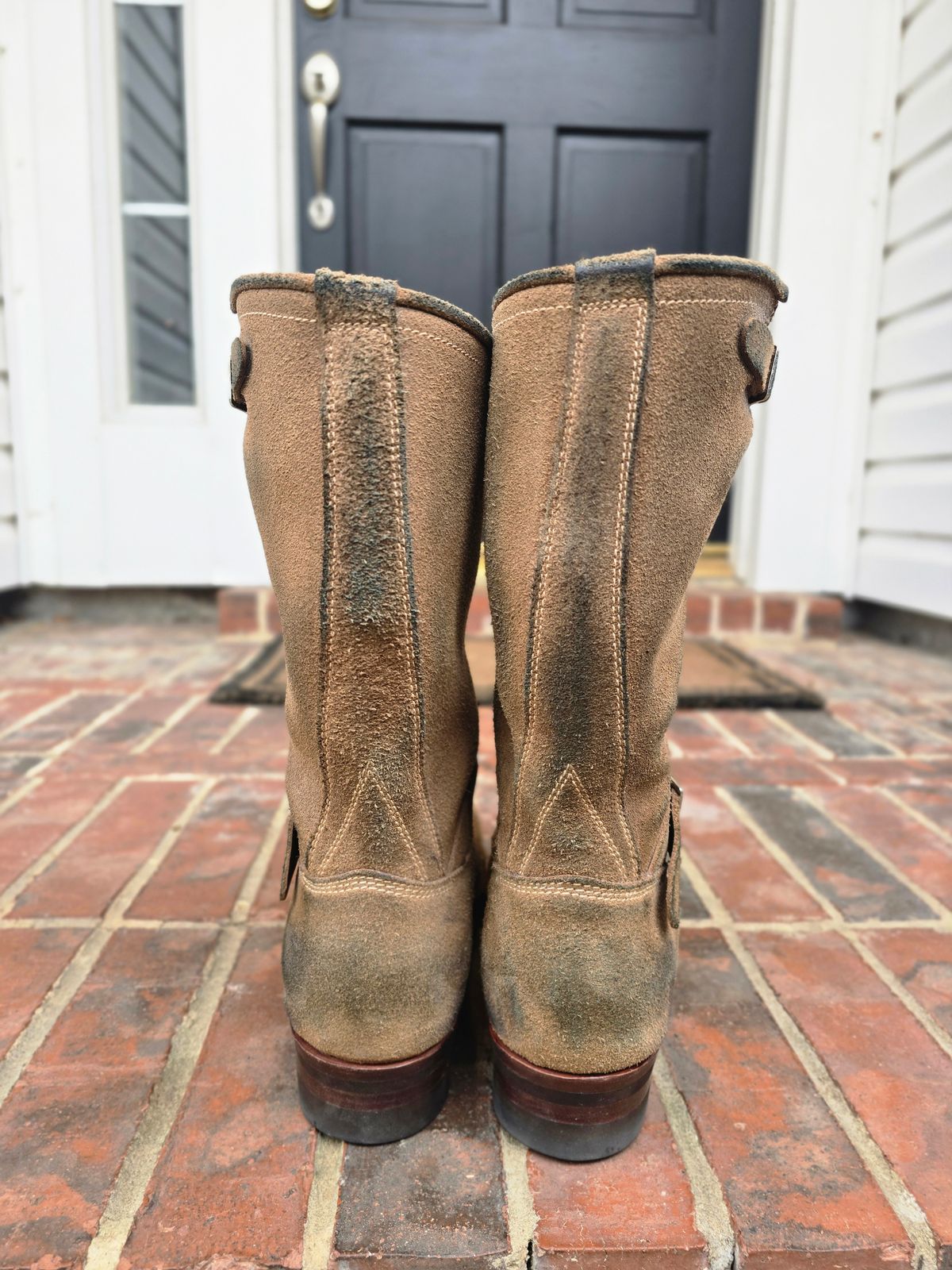 Photo by alanight on December 5, 2025 of the Kiattoko Engineer in Horween Marine Field Roughout.