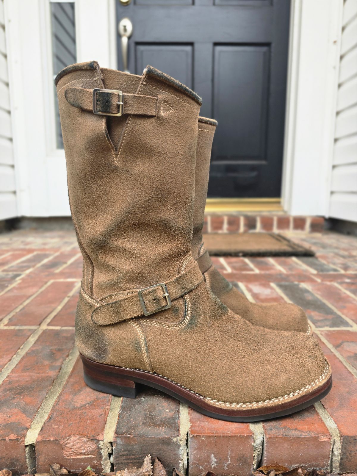 Photo by alanight on December 5, 2025 of the Kiattoko Engineer in Horween Marine Field Roughout.