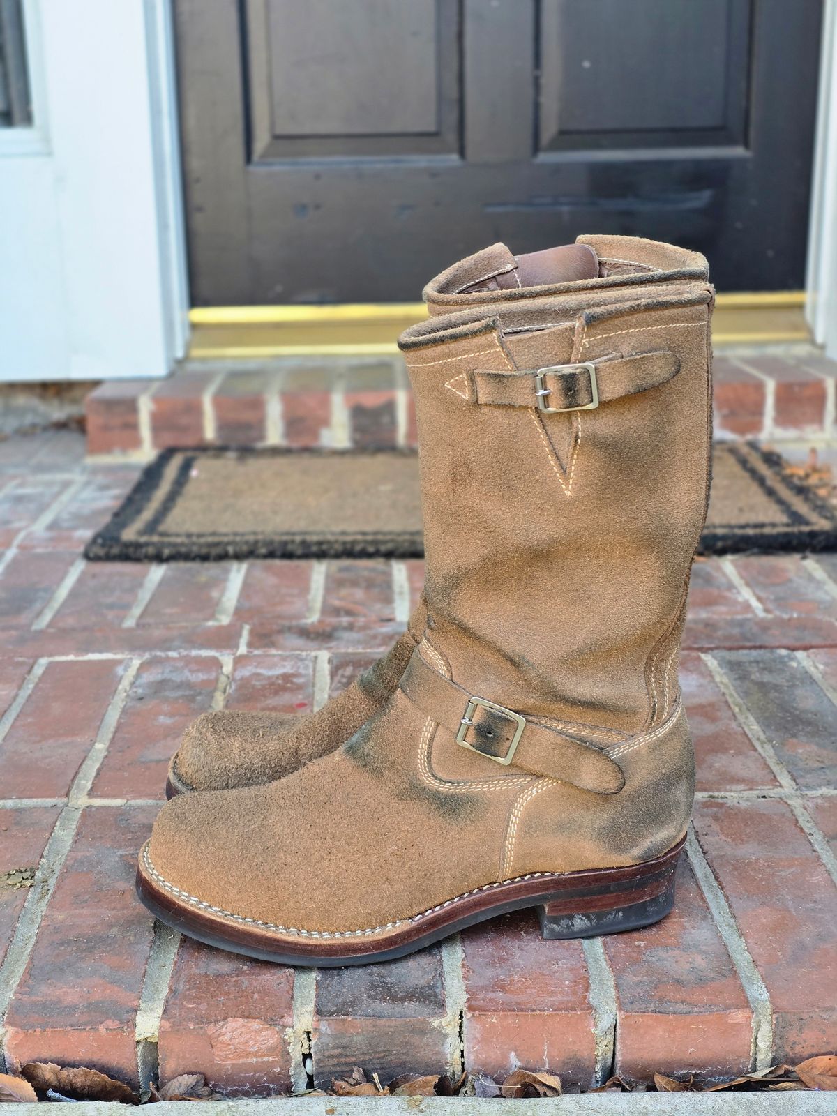 Photo by alanight on February 5, 2026 of the Kiattoko Engineer in Horween Marine Field Roughout.