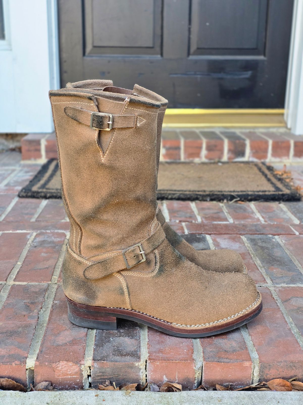 Photo by alanight on February 5, 2026 of the Kiattoko Engineer in Horween Marine Field Roughout.