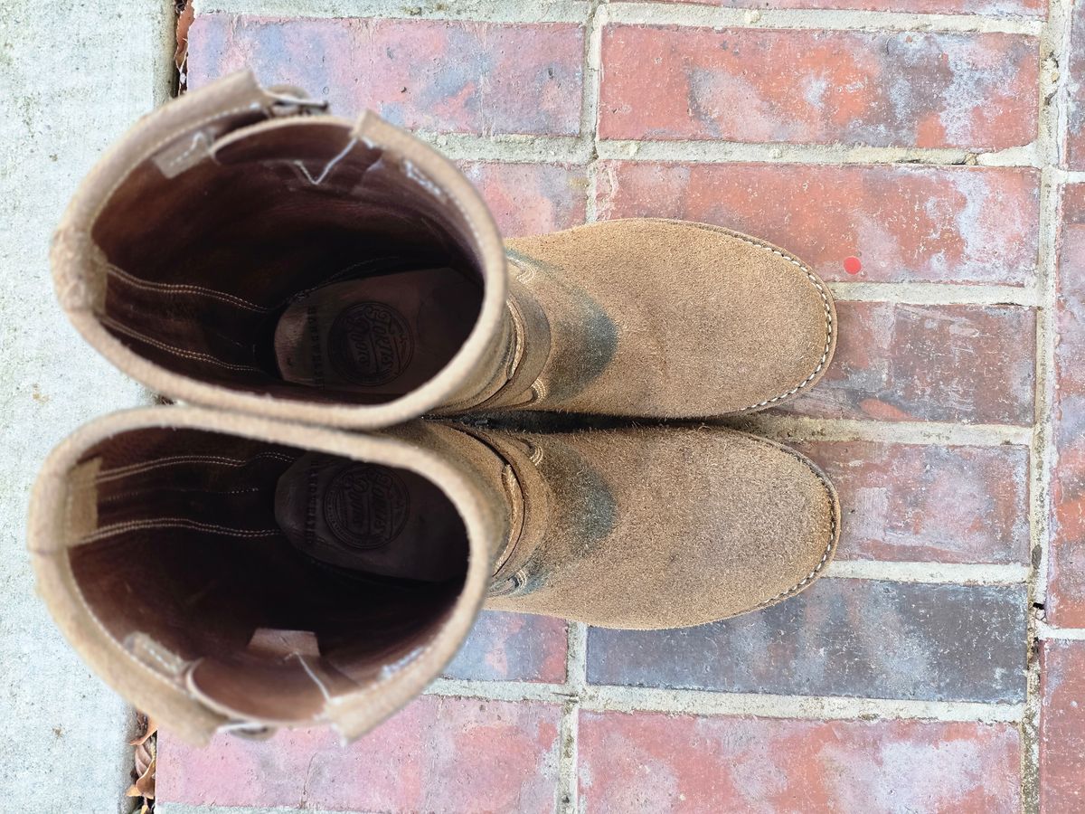 Photo by alanight on February 5, 2026 of the Kiattoko Engineer in Horween Marine Field Roughout.