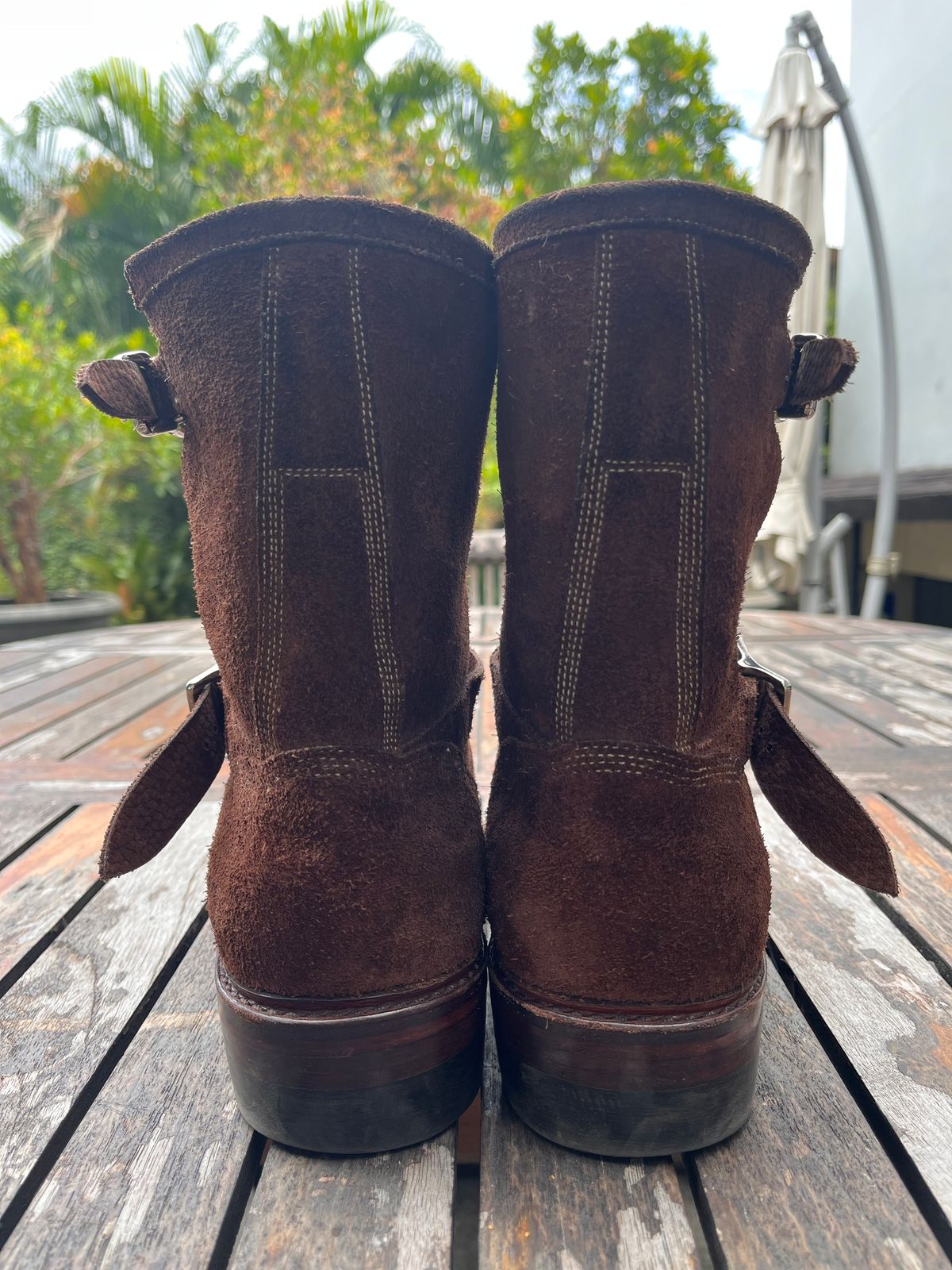 Photo by audysco on November 6, 2025 of the Junkard Engineer Boots in Indonesian Dark Brown Rough Out.