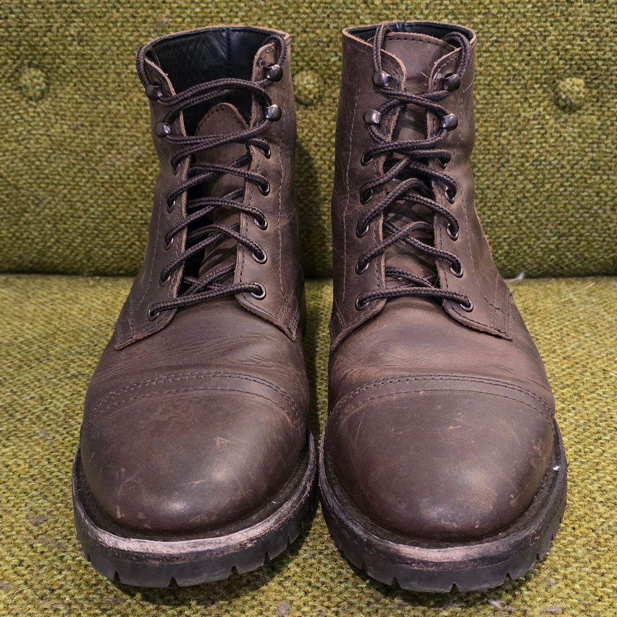 Photo by calljeef on January 4, 2026 of the Thursday Captain in Tobacco Rugged & Resilient.