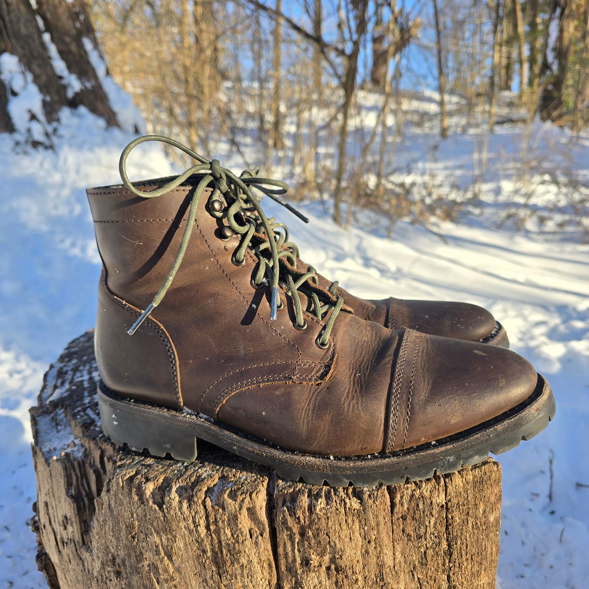 Photo by calljeef on January 30, 2026 of the Thursday Captain in Tobacco Rugged & Resilient.