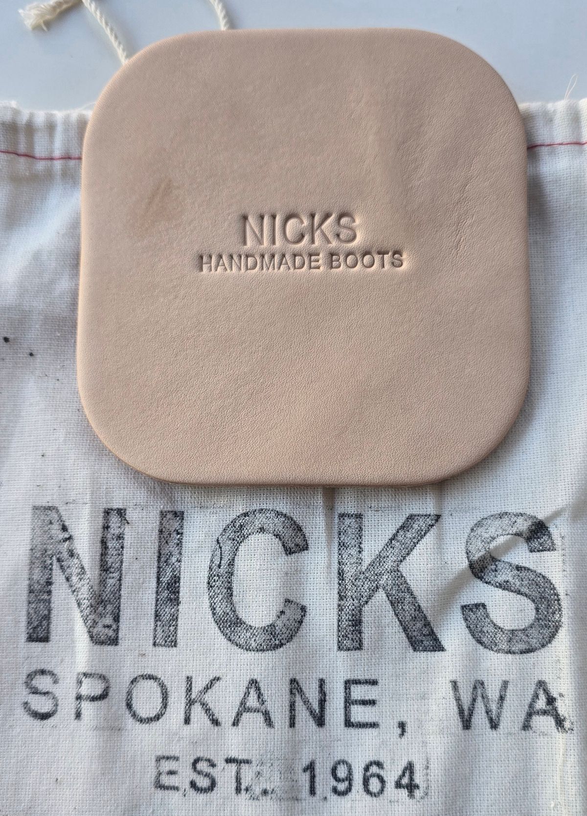 Photo by calljeef on October 2, 2025 of the Nicks Coaster in Wickett & Craig Natural Veg Tan.