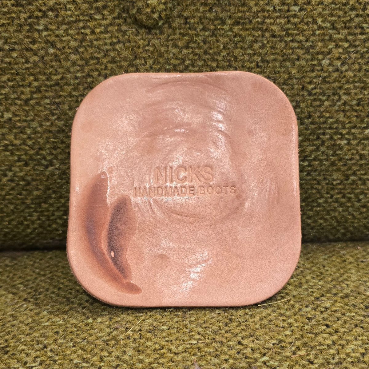 Photo by calljeef on January 4, 2026 of the Nicks Coaster in Wickett & Craig Natural Veg Tan.