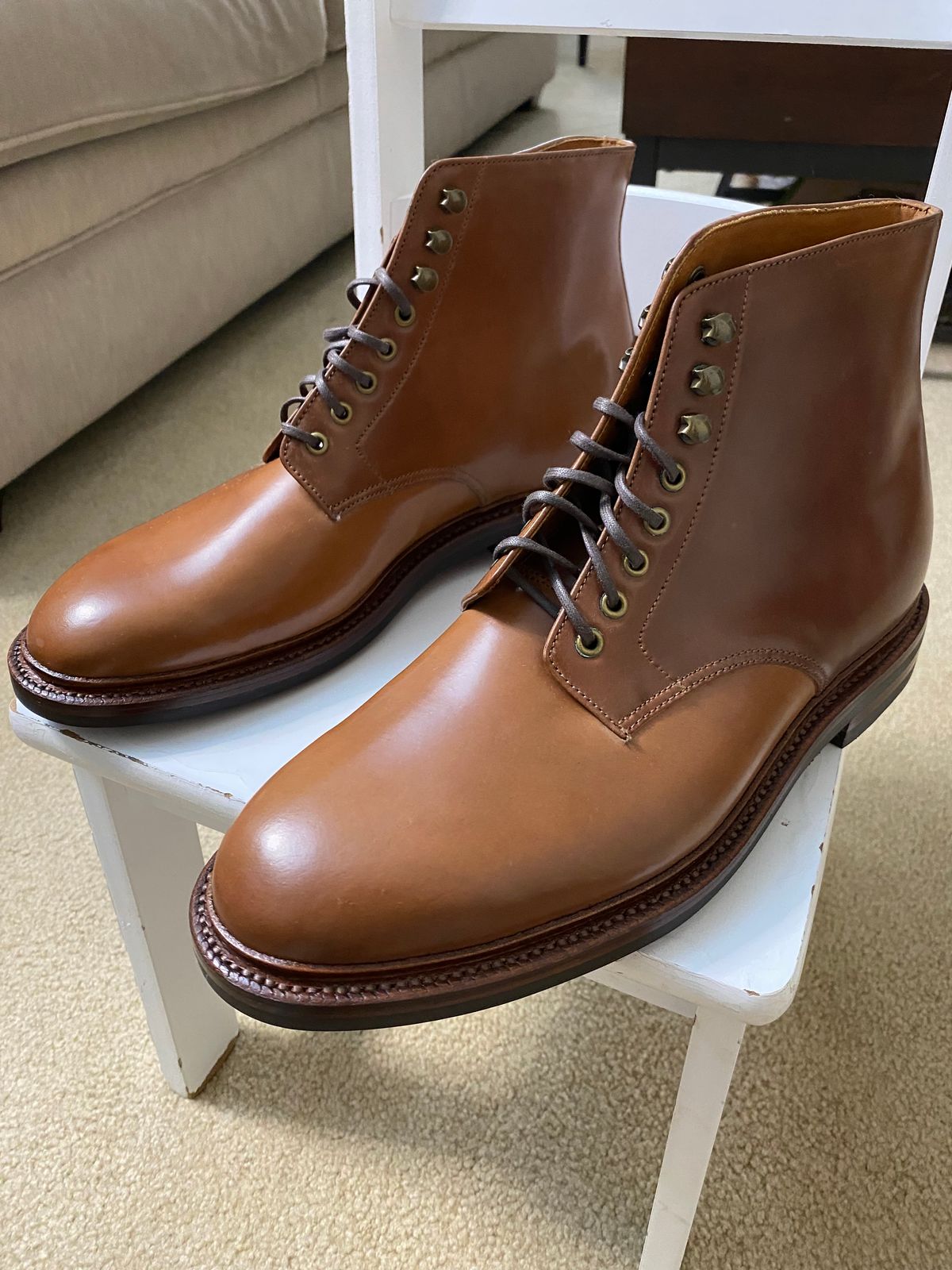 Photo by ZacharyQian on October 2, 2024 of the Grant Stone Edward Boot in Horween Unglazed Natural Shell Cordovan.