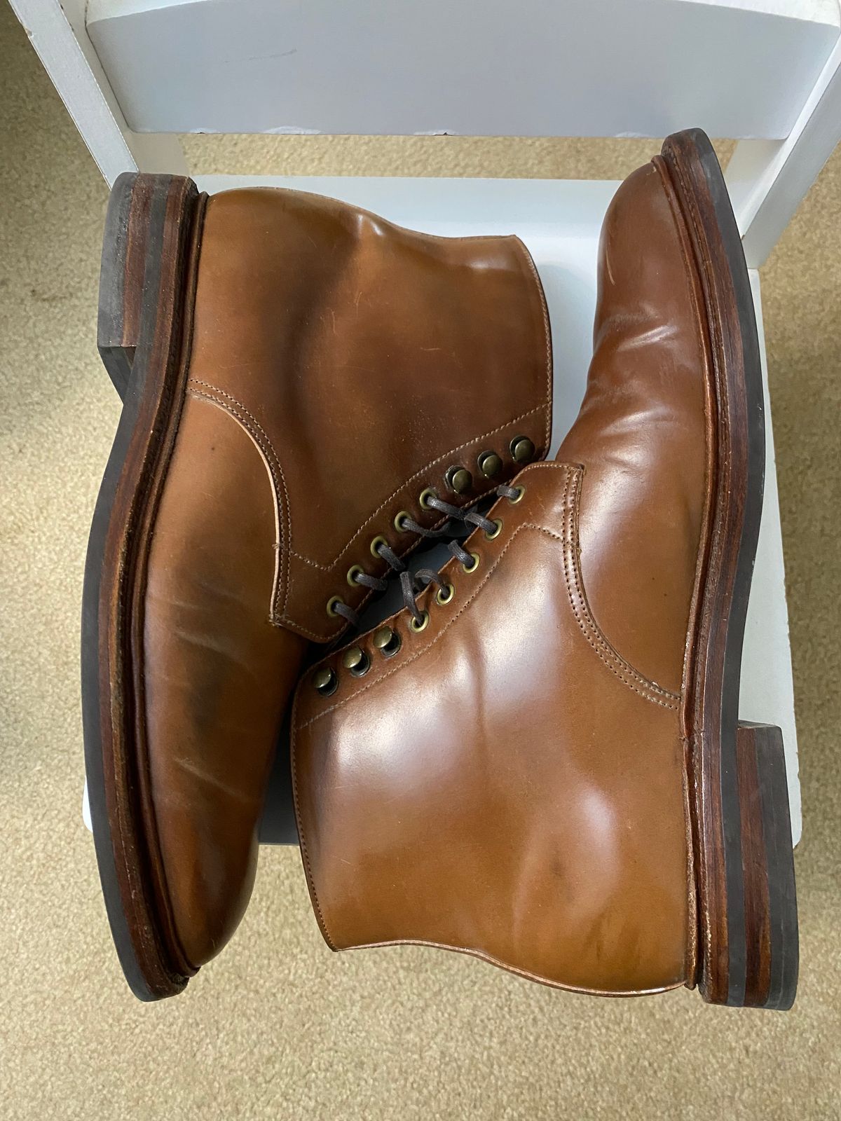 Photo by ZacharyQian on January 5, 2025 of the Grant Stone Edward Boot in Horween Unglazed Natural Shell Cordovan.