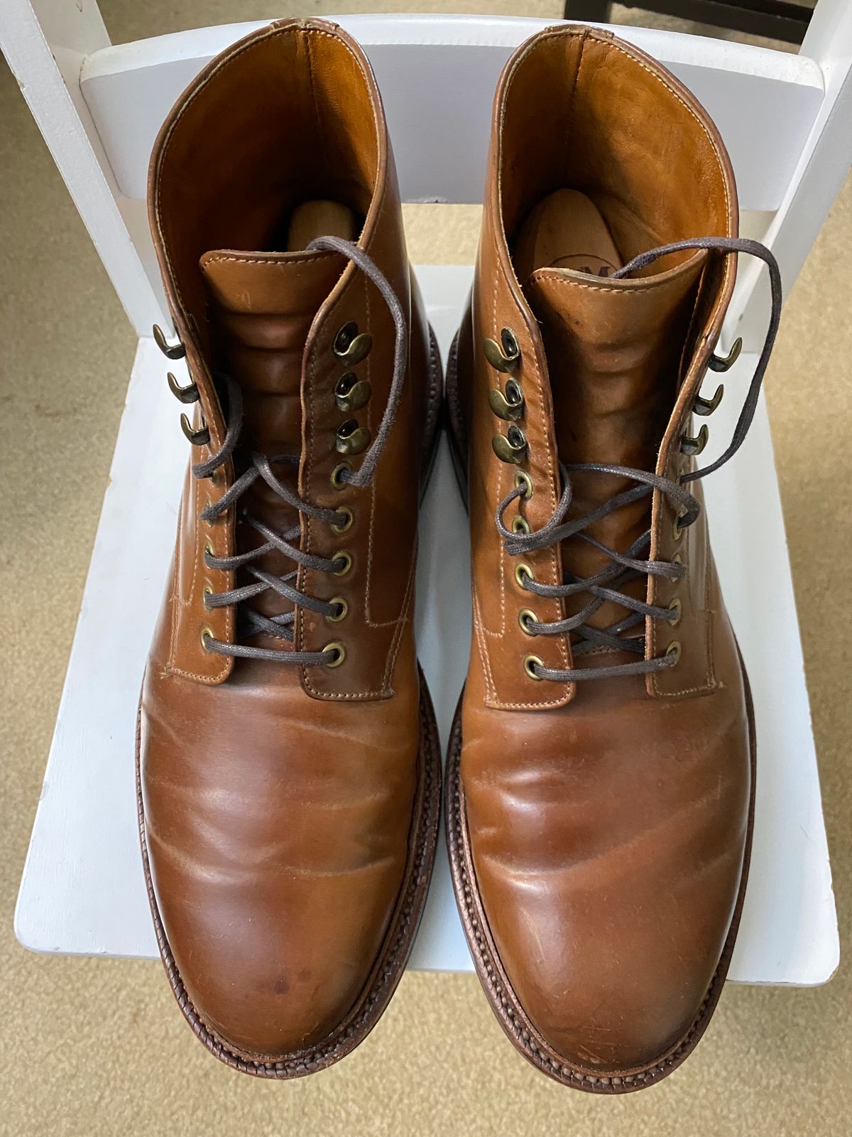 Photo by ZacharyQian on January 5, 2025 of the Grant Stone Edward Boot in Horween Unglazed Natural Shell Cordovan.