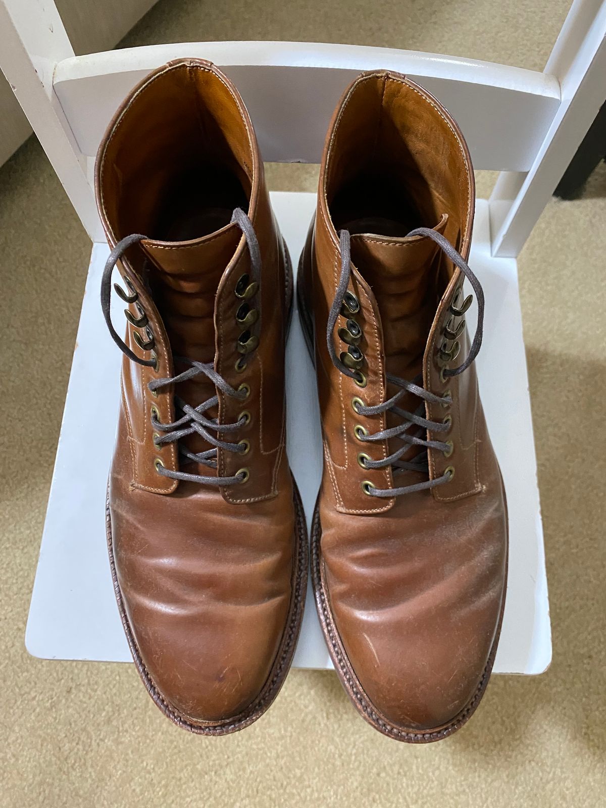 Photo by ZacharyQian on March 6, 2025 of the Grant Stone Edward Boot in Horween Unglazed Natural Shell Cordovan.