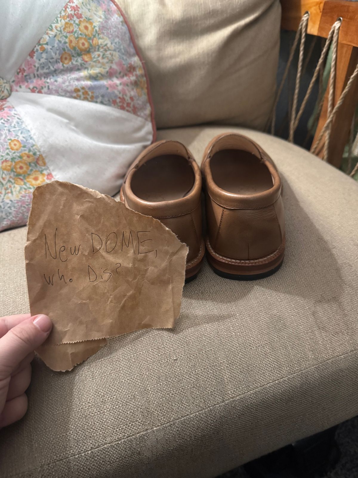 Photo by Keaton on October 1, 2025 of the Grant Stone Traveler Penny in Horween Dune Chromexcel.