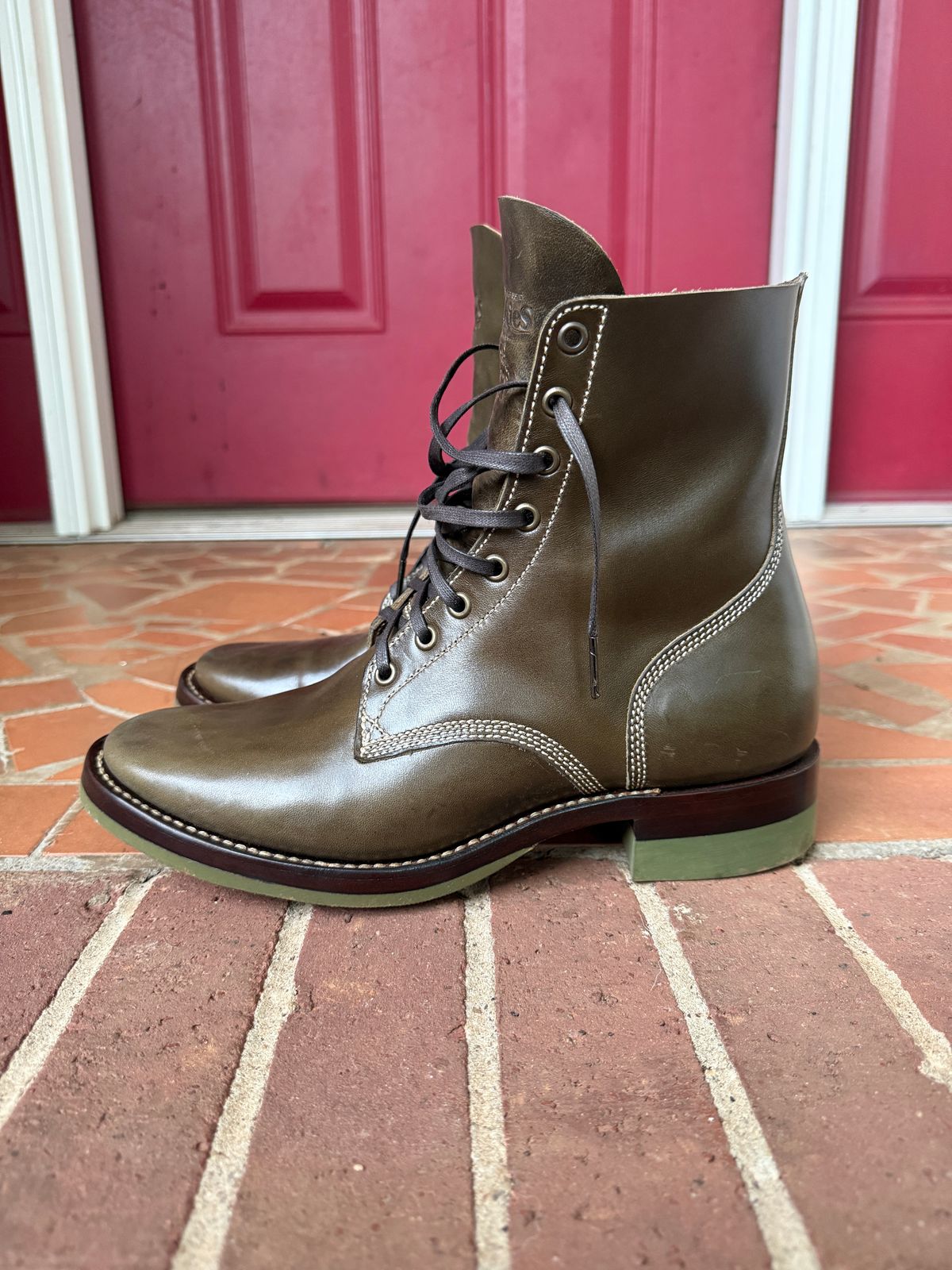 Photo by DinkyDog on October 2, 2025 of the Willie's Handmade Boots Boondocker in Maryam Olive Horsebutt.