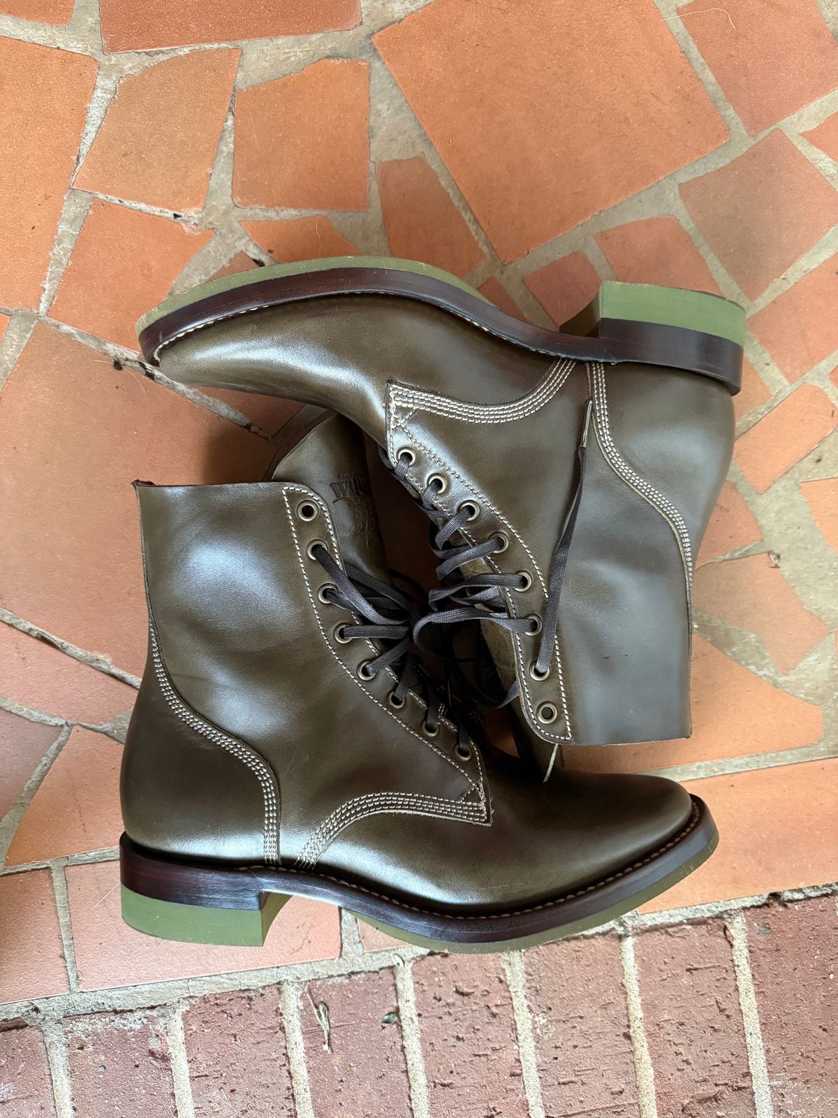 Photo by DinkyDog on October 2, 2025 of the Willie's Handmade Boots Boondocker in Maryam Olive Horsebutt.