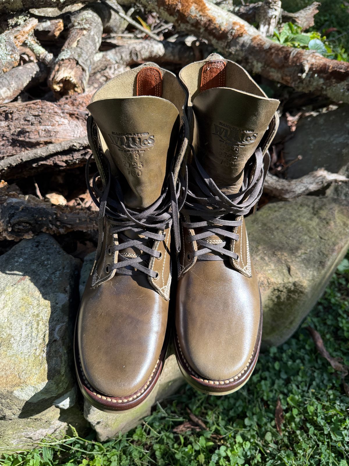 Photo by DinkyDog on October 3, 2025 of the Willie's Handmade Boots Boondocker in Maryam Olive Horsebutt.