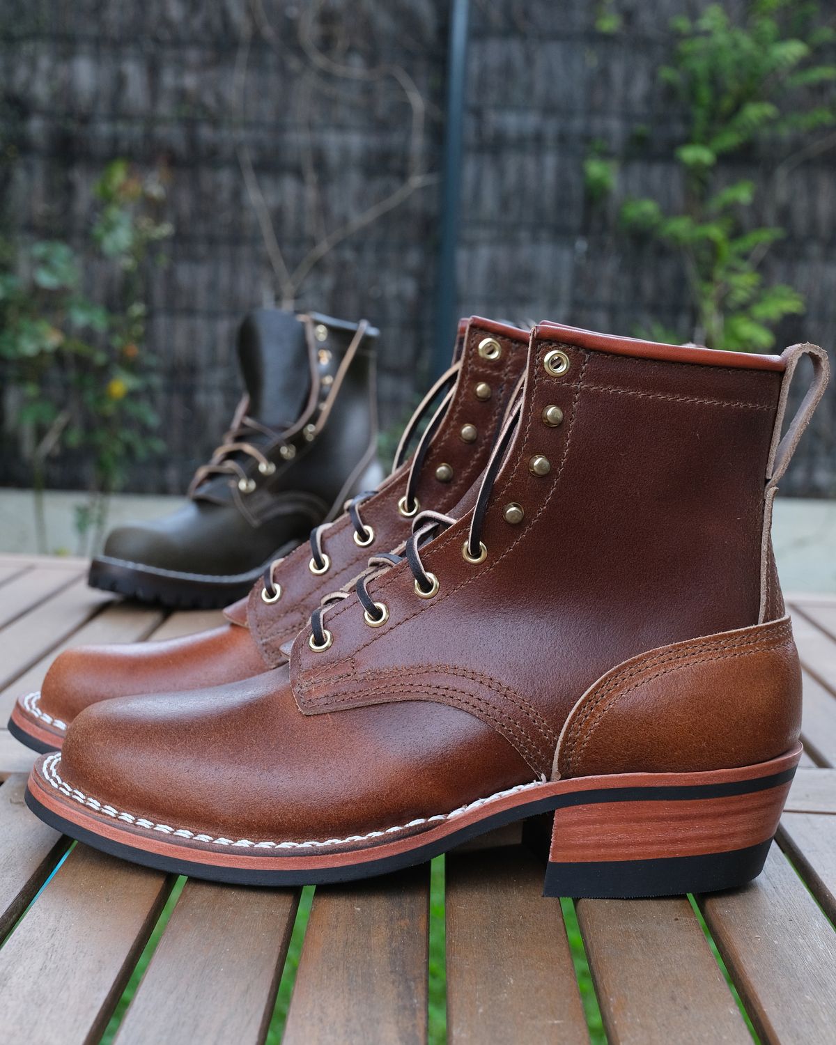 Photo by Clemmach on October 1, 2025 of the Nicks Robert in Horween Ember Waxed Flesh.