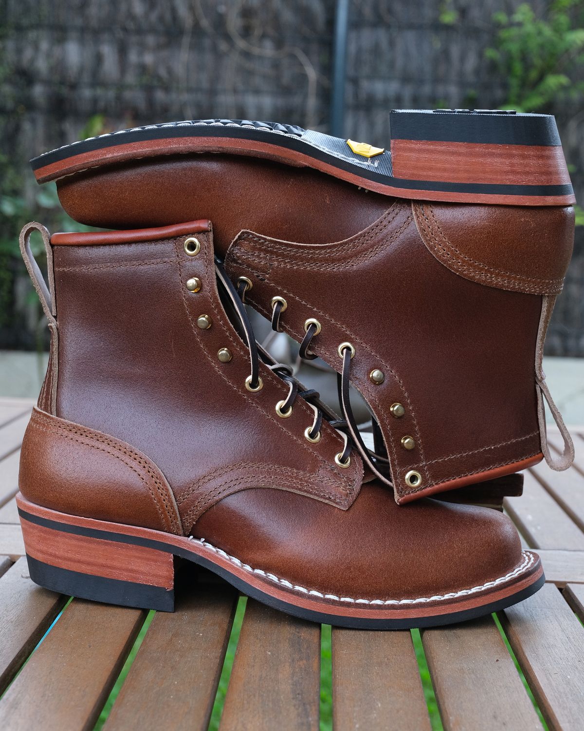 Photo by Clemmach on October 1, 2025 of the Nicks Robert in Horween Ember Waxed Flesh.