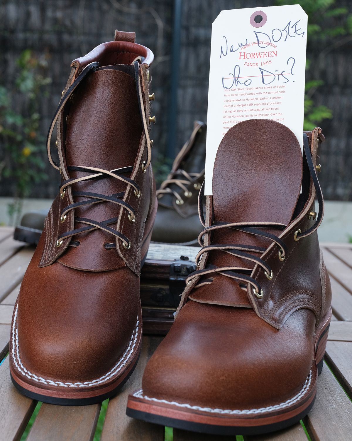 Photo by Clemmach on October 1, 2025 of the Nicks Robert in Horween Ember Waxed Flesh.