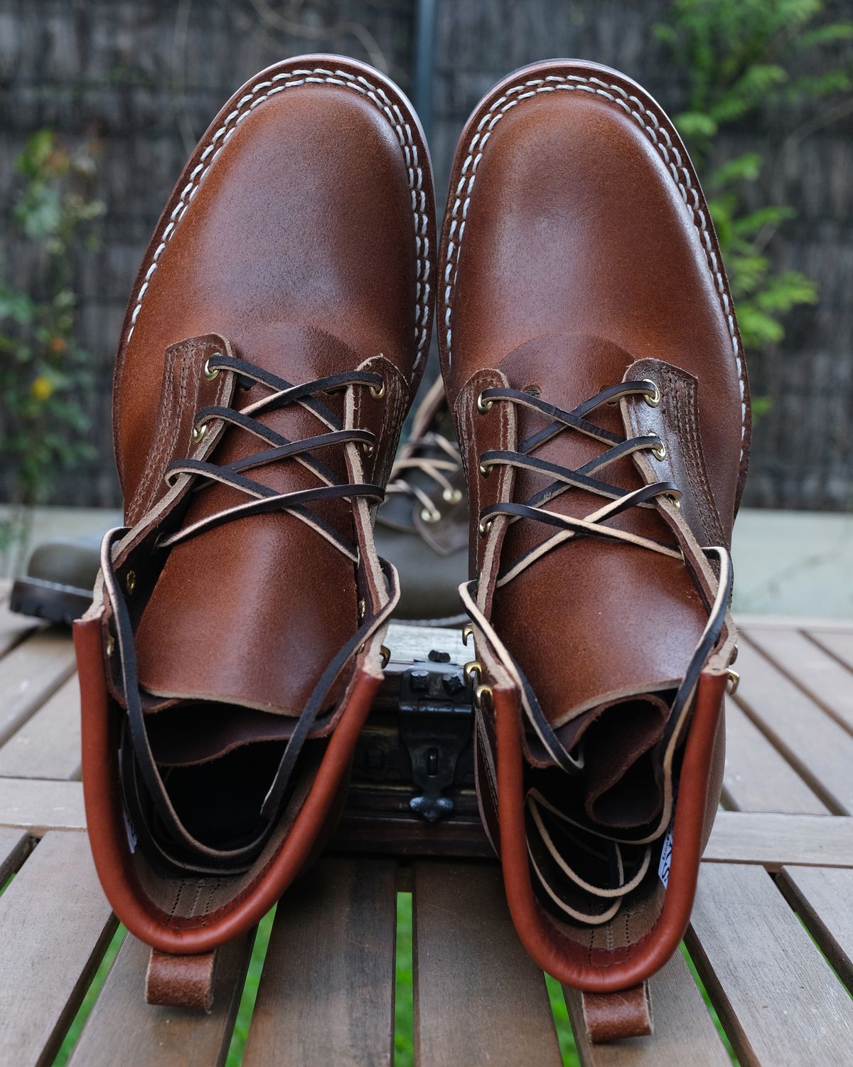 Photo by Clemmach on October 1, 2025 of the Nicks Robert in Horween Ember Waxed Flesh.