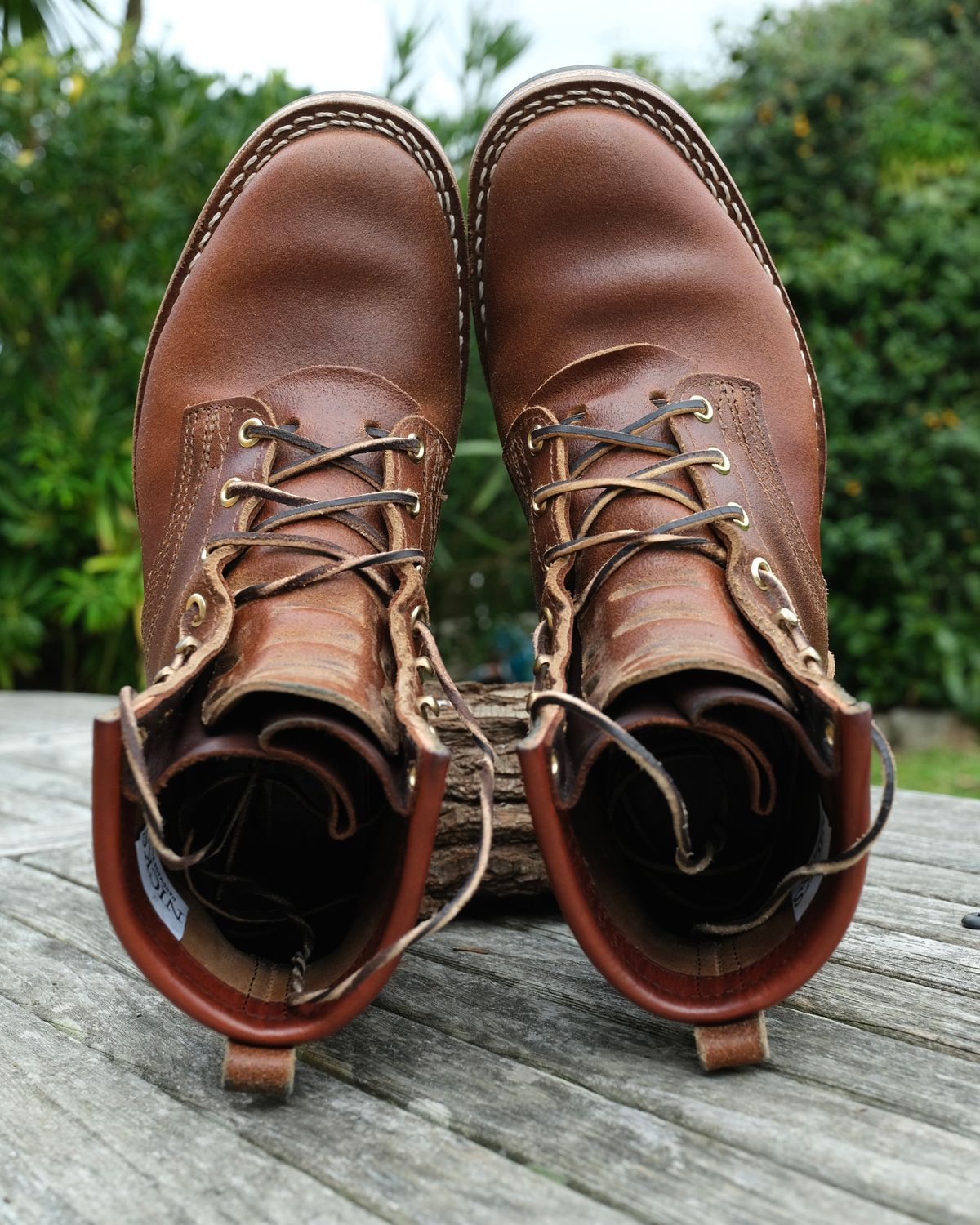 Photo by Clemmach on October 26, 2025 of the Nicks Robert in Horween Ember Waxed Flesh.