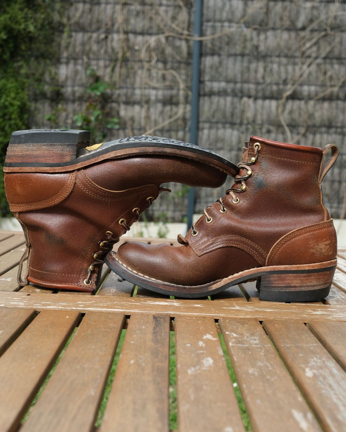 Photo by Clemmach on April 5, 2026 of the Nicks Robert in Horween Ember Waxed Flesh.