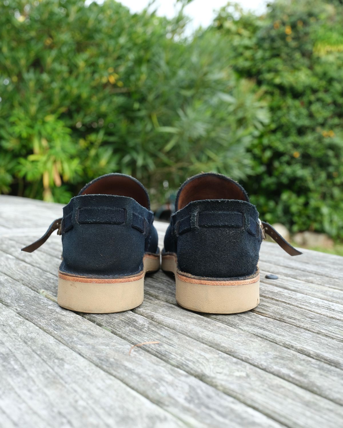 Photo by Clemmach on October 26, 2025 of the Oak Street Bootmakers Country Loafer in Horween Natural Indigo Chromexcel Roughout.