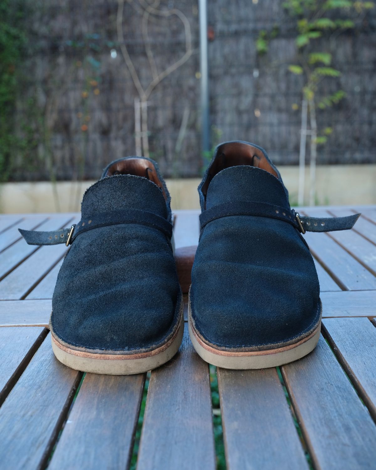 Photo by Clemmach on November 24, 2025 of the Oak Street Bootmakers Country Loafer in Horween Natural Indigo Chromexcel Roughout.