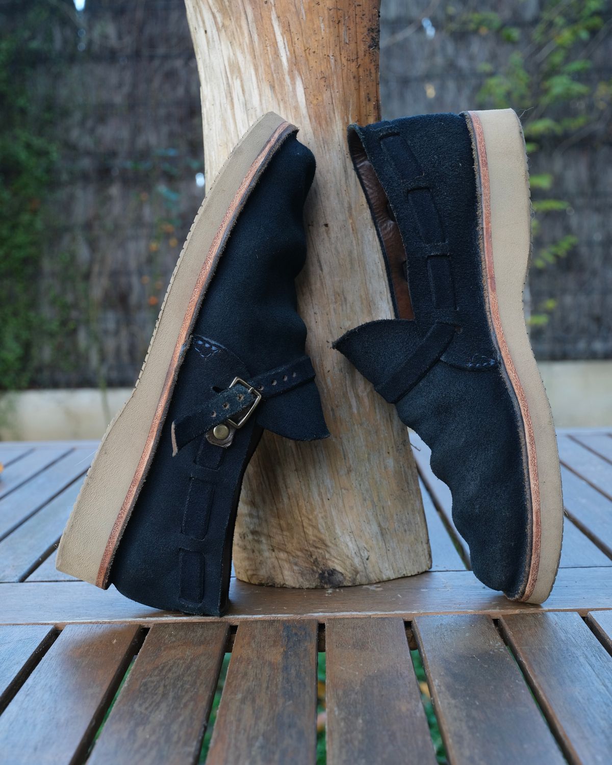 Photo by Clemmach on November 24, 2025 of the Oak Street Bootmakers Country Loafer in Horween Natural Indigo Chromexcel Roughout.