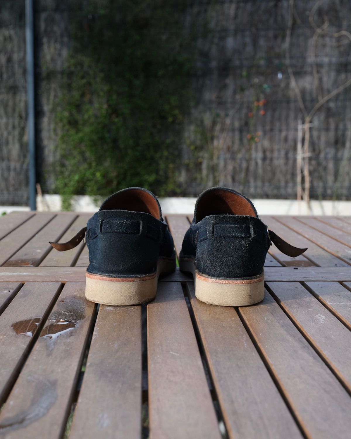 Photo by Clemmach on January 25, 2026 of the Oak Street Bootmakers Country Loafer in Horween Natural Indigo Chromexcel Roughout.