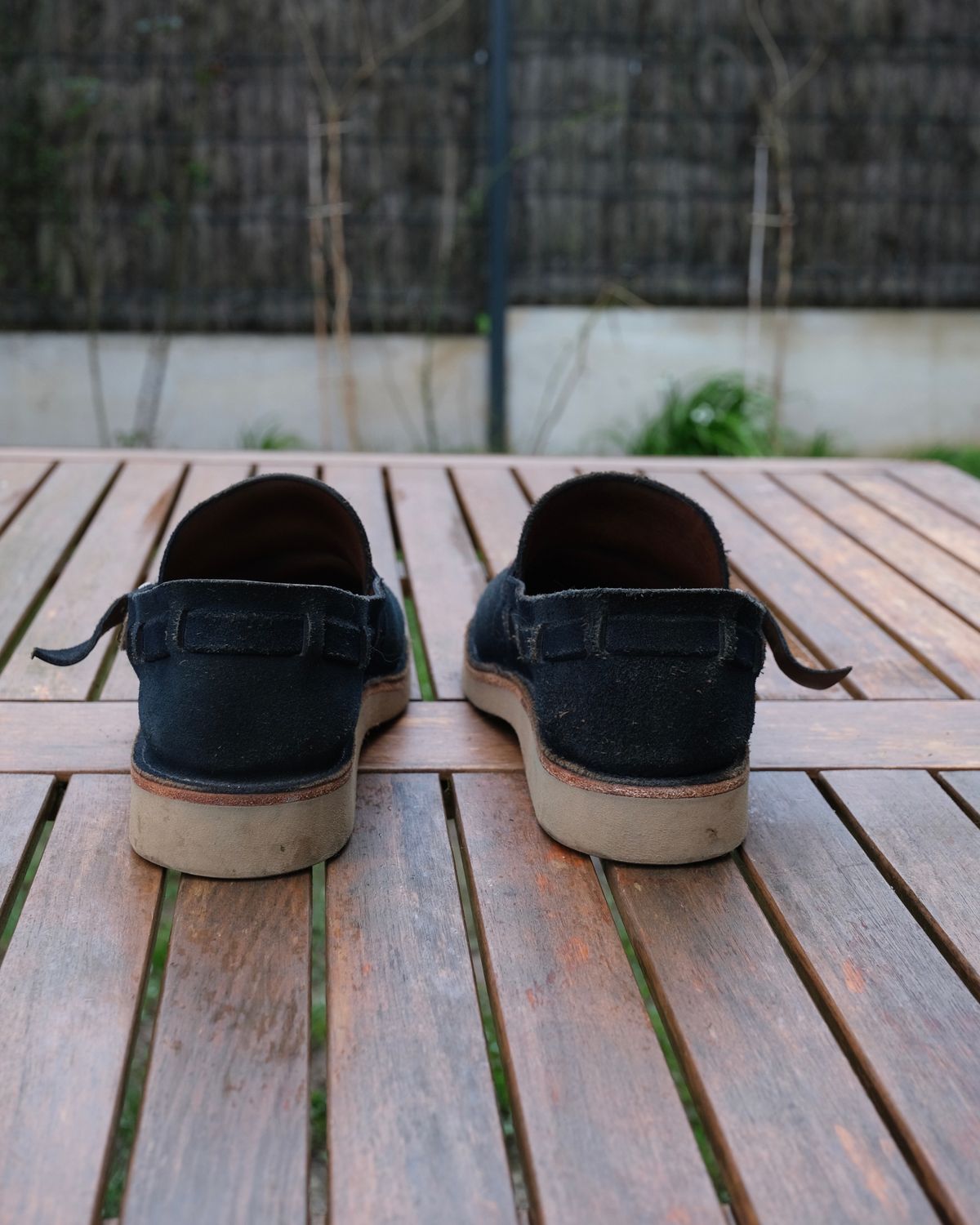Photo by Clemmach on February 23, 2026 of the Oak Street Bootmakers Country Loafer in Horween Natural Indigo Chromexcel Roughout.