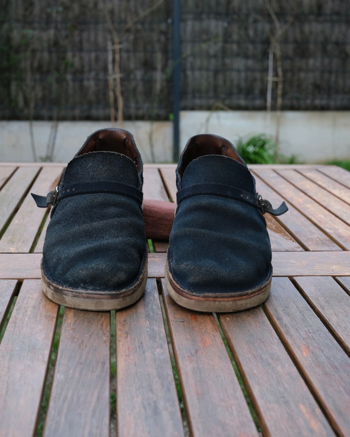 Photo by Clemmach on February 23, 2026 of the Oak Street Bootmakers Country Loafer in Horween Natural Indigo Chromexcel Roughout.